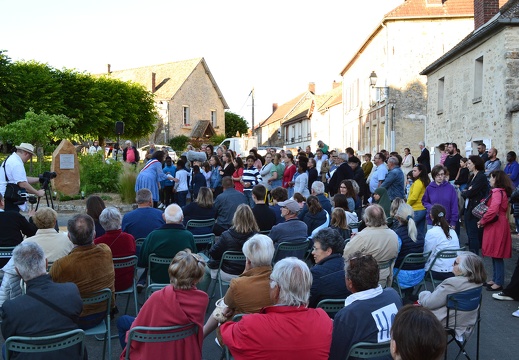 Les enfants entonnent C'EST LA CLÉ QUI PASSE