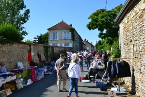 Brocante Montjavoult